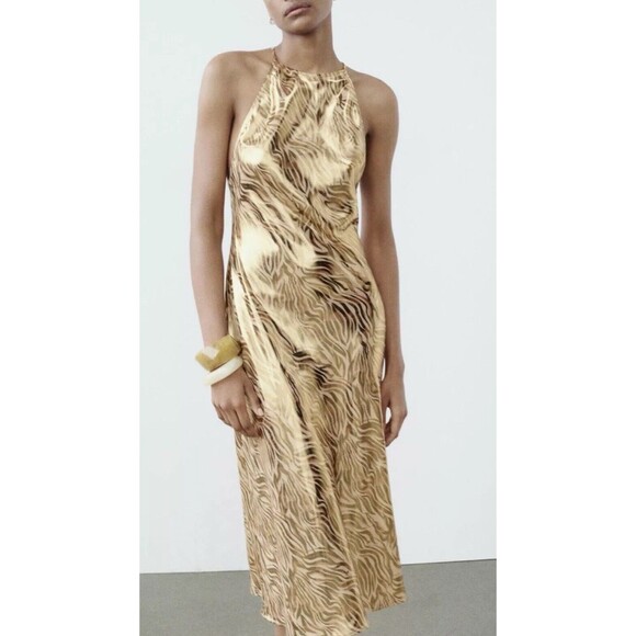 ZARA WOMEN SS24 MEDIUM FOIL ANIMAL PRINT MIDI HALTER GOLD DRESS 1165/164/035 - Picture 3 of 17